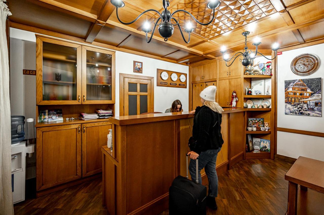 Hotel Tatariv Deluxe Exteriér fotografie