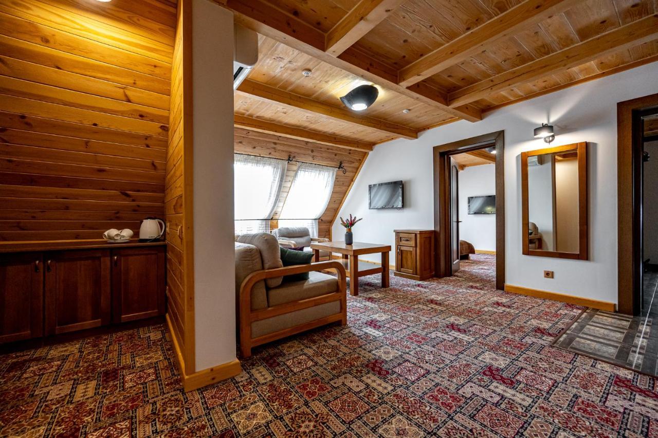 Hotel Tatariv Deluxe Exteriér fotografie