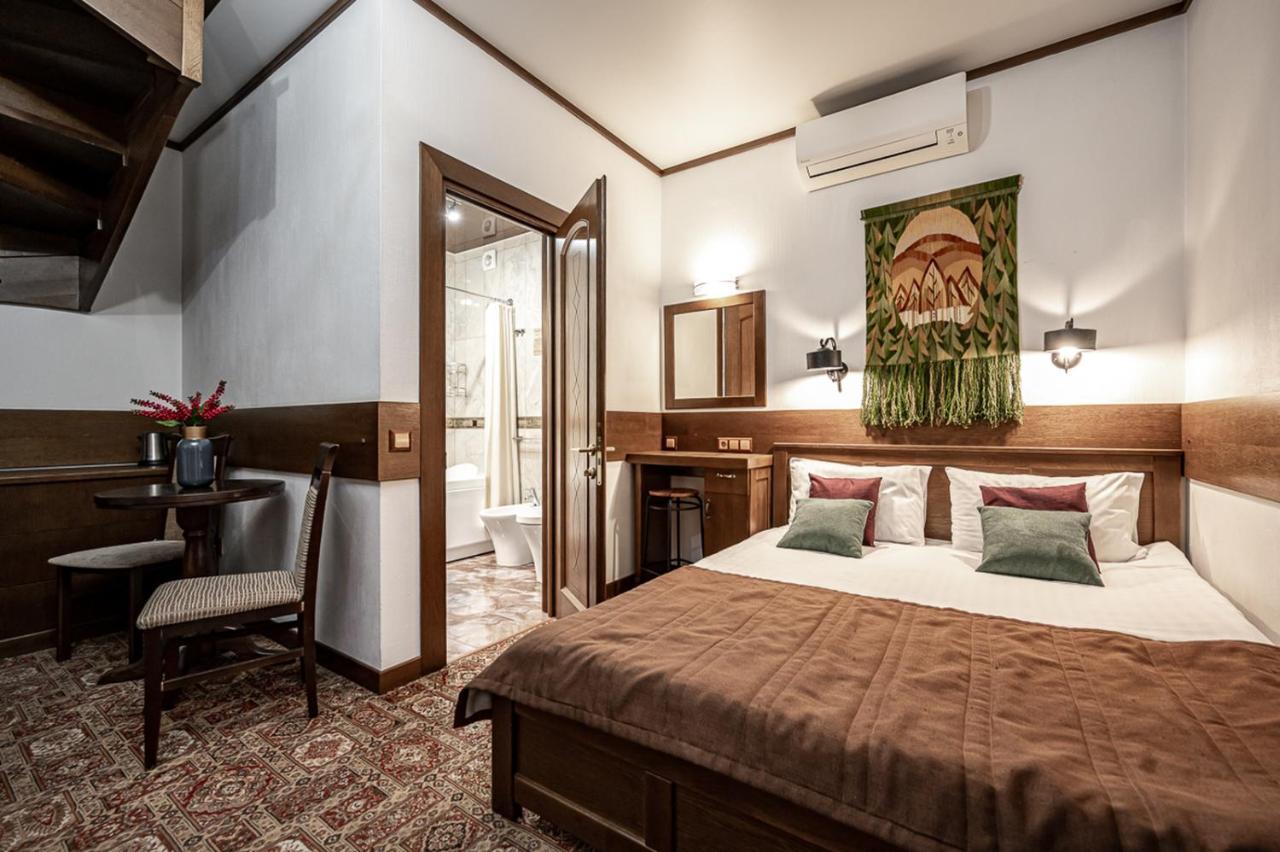 Hotel Tatariv Deluxe Exteriér fotografie