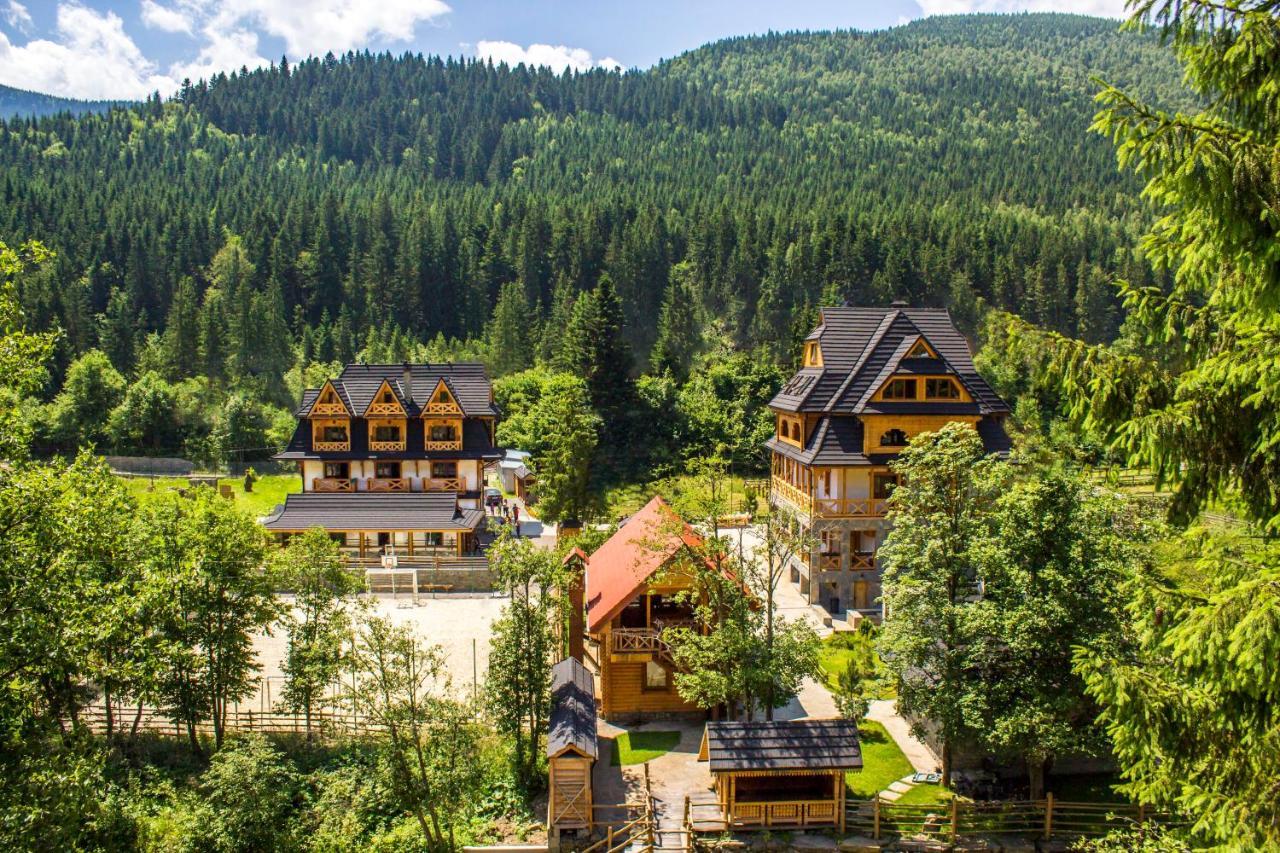 Hotel Tatariv Deluxe Exteriér fotografie
